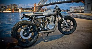 Yamaha SR400 Cafe Racer