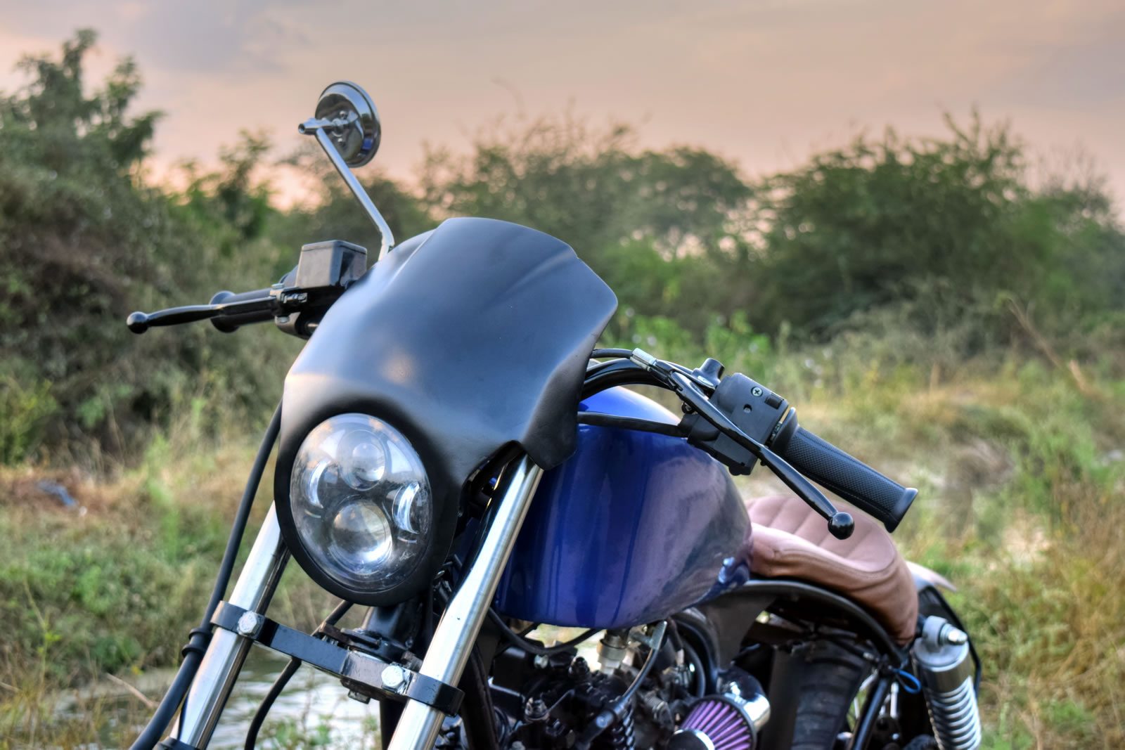 bajaj pulsar 180 bobber 