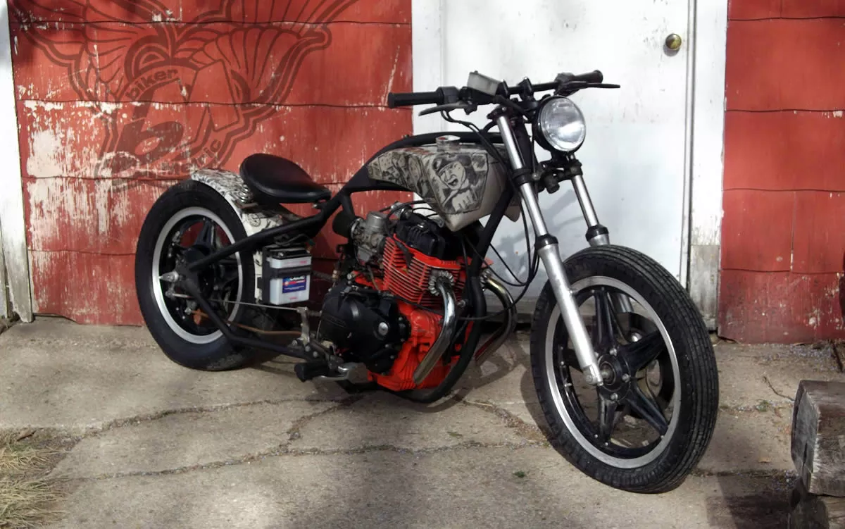 Custom Honda CM400T Bobber